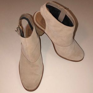 Dolce Vita Cut Out Booties